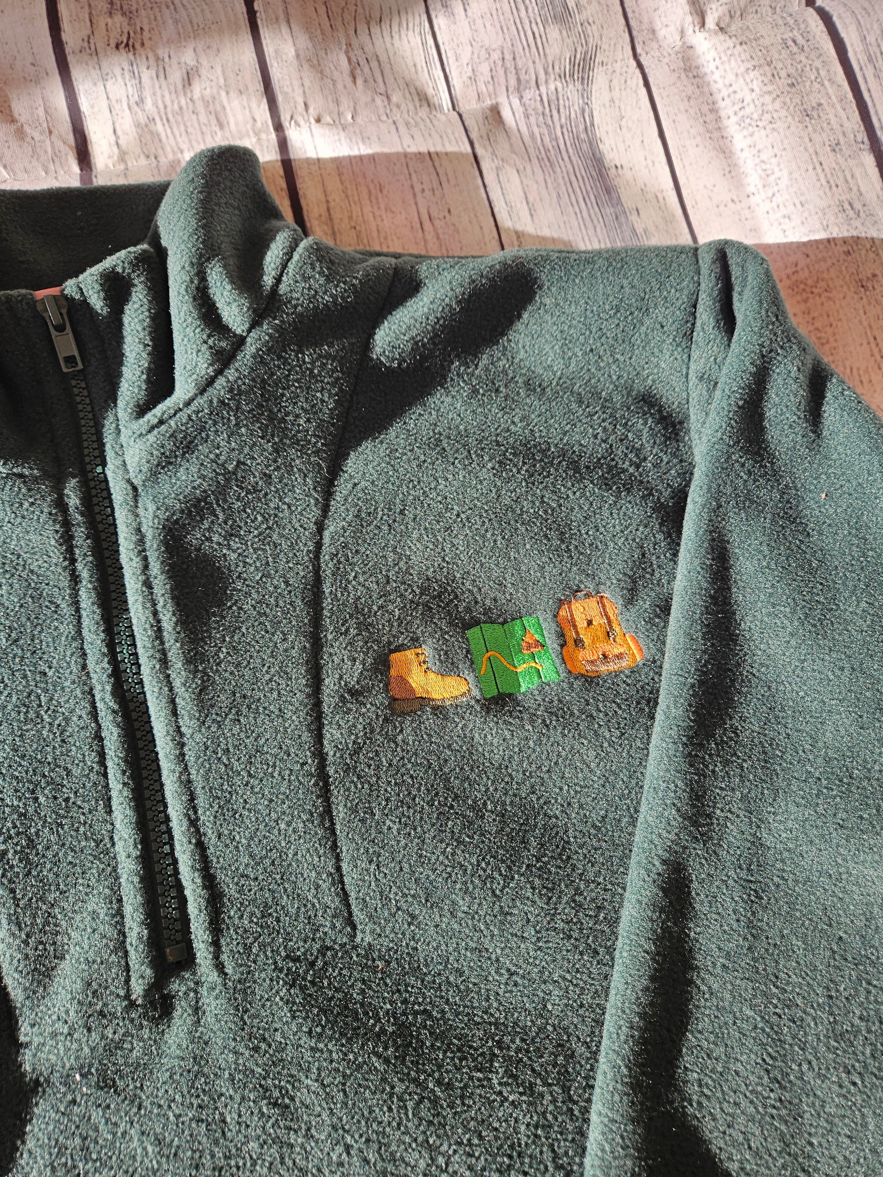 Hiking icon fleece